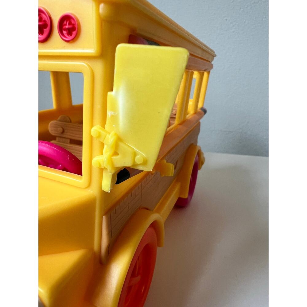 Mini Lalaloopsy Bea's School Bus - Picture 4 of 10